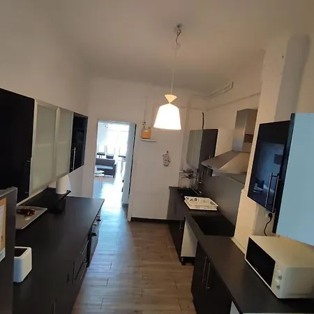 Familial Apartment *